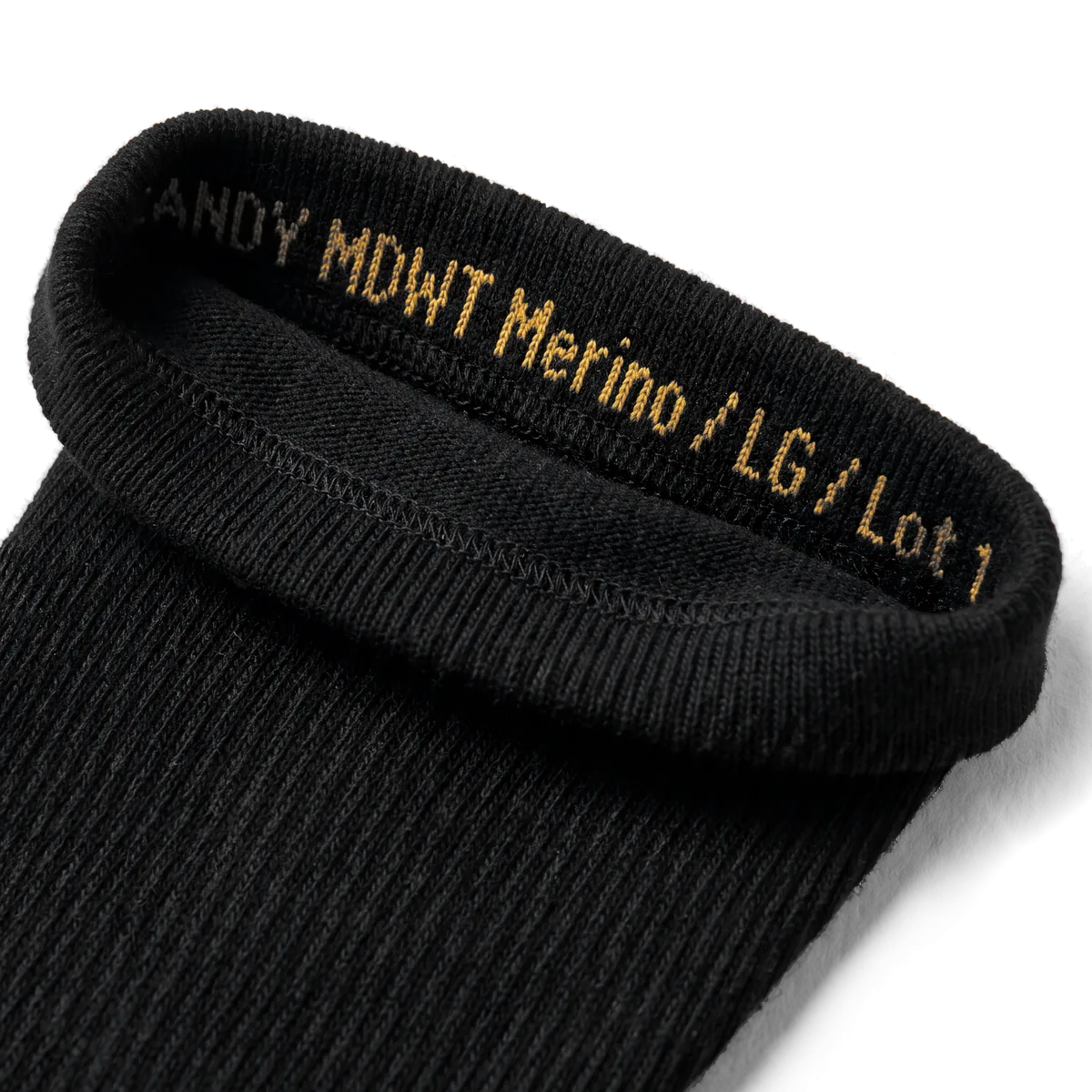 Inside the cuff, marked with the weight and size